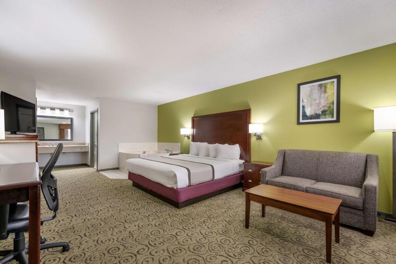 Surestay Hotel By Best Western Deer Park Εξωτερικό φωτογραφία
