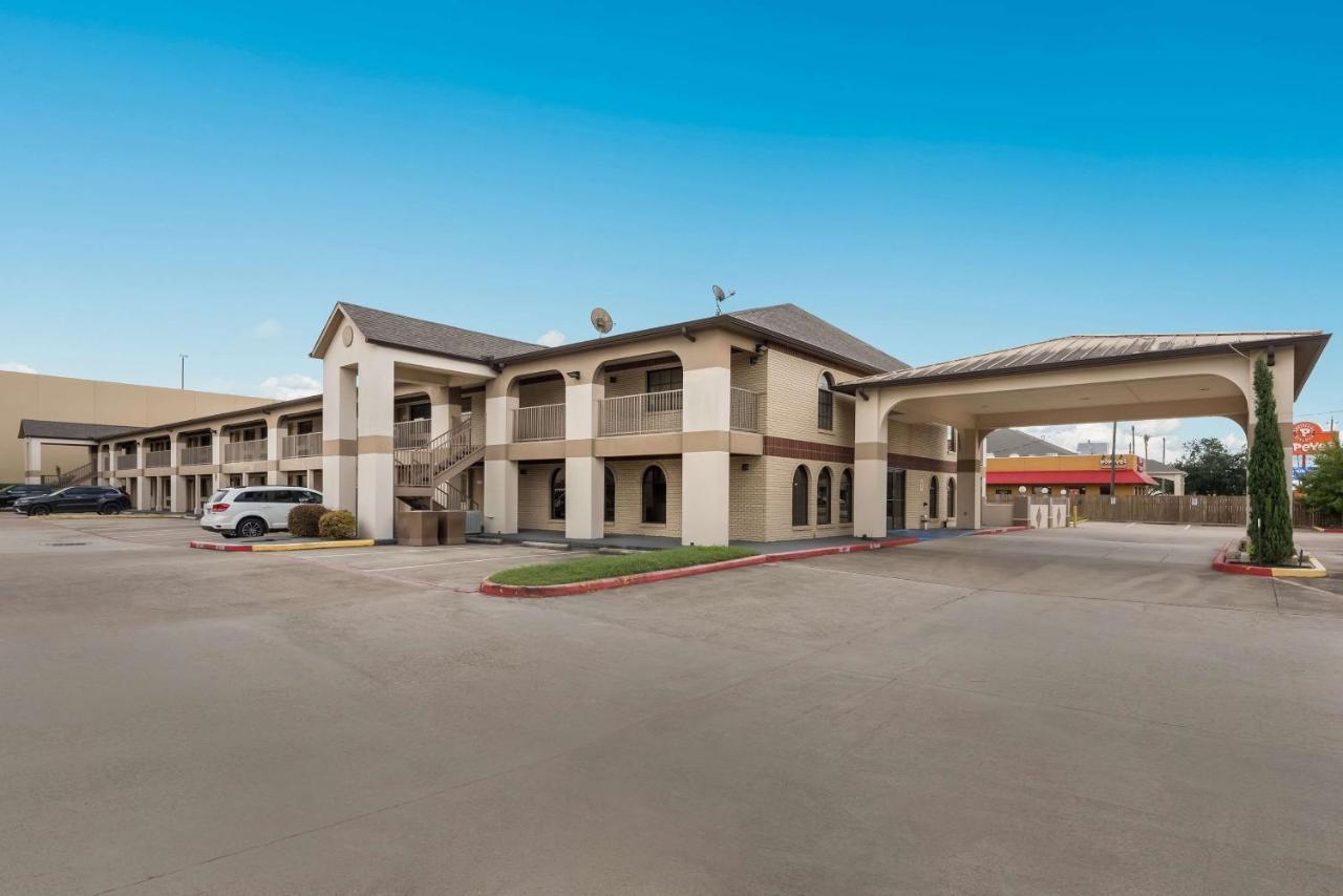 Surestay Hotel By Best Western Deer Park Εξωτερικό φωτογραφία