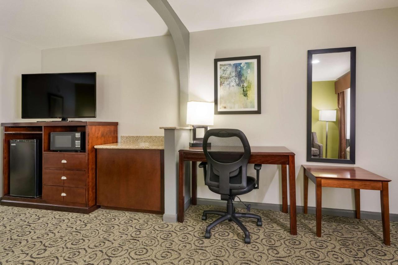Surestay Hotel By Best Western Deer Park Εξωτερικό φωτογραφία